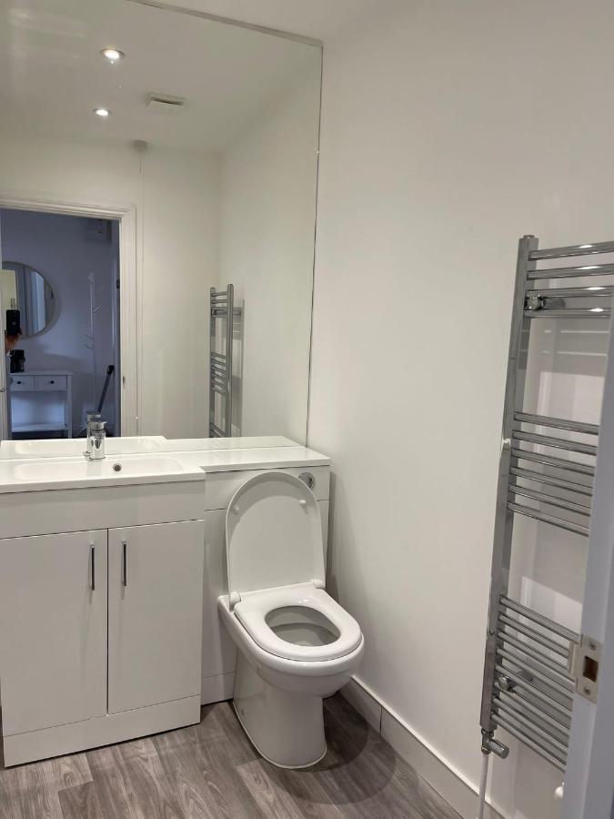 Brand New Montrouge Apartments - Perfect Location!! Portsmouth Exterior photo